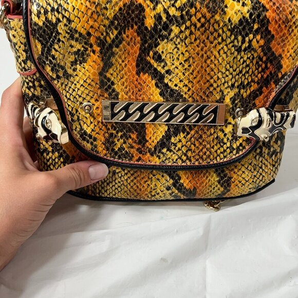 Scene snakeskin snake head crossbody purse - Picture 1 of 16